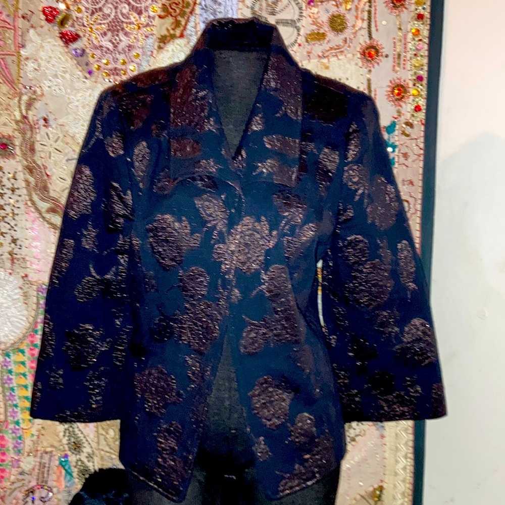 87% Cotton 13% Polyester 100% Acetate Lining Blue, decorative in Gold